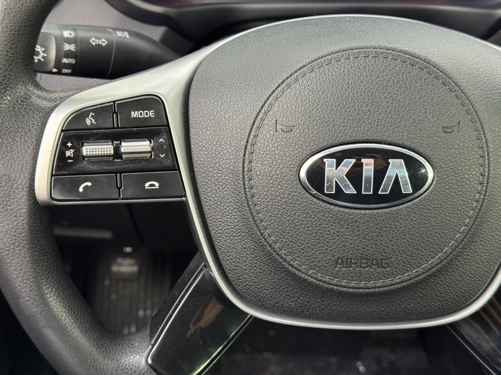Used 2020 Kia Sorento LX image 18