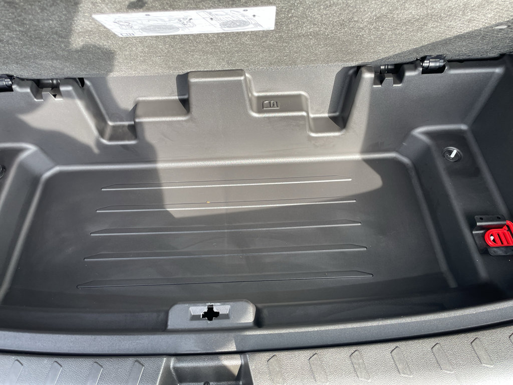 Used 2023 Chevrolet Traverse LS w/ Safety Package image 38