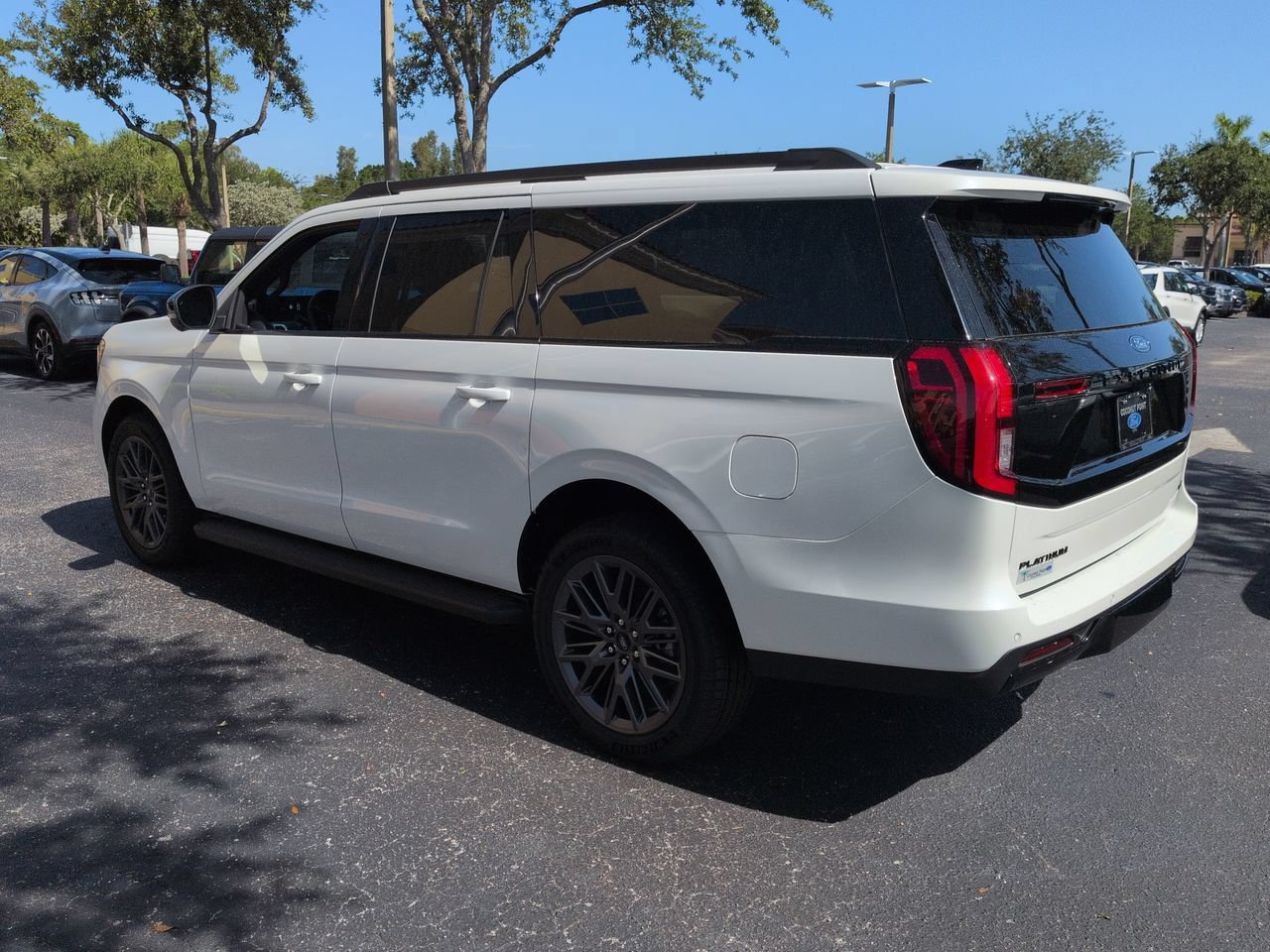 New 2026 Ford Expedition Max Platinum w/ Stealth Appearance Package AWD/4WD image 6
