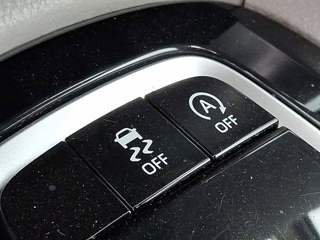 Certified 2022 Toyota Corolla Cross L image 27