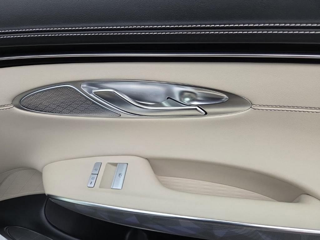 Used 2025 Genesis GV70 3.5T Sport w/ Sport Advanced Package image 25