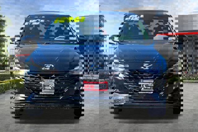 Used 2023 Hyundai Elantra SEL image 10