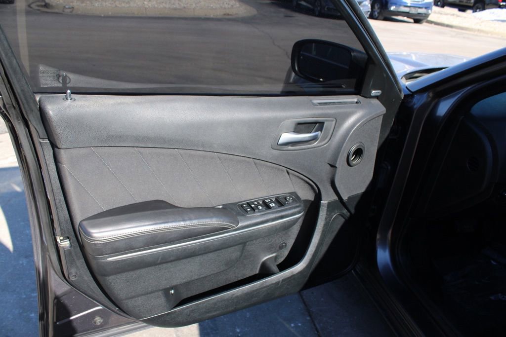 Used 2018 Dodge Charger R/T image 16
