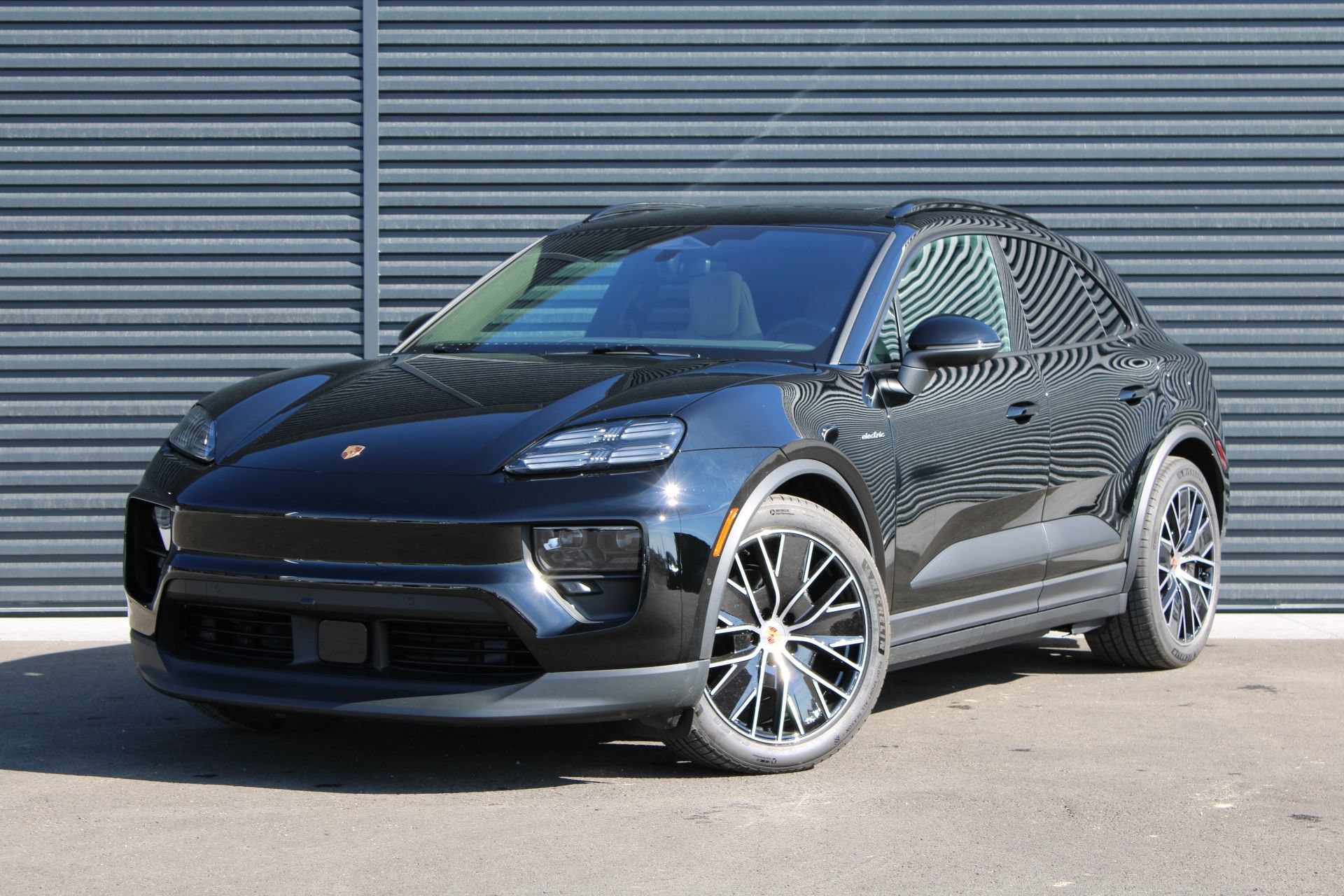 New 2026 Porsche Macan 4 Electric AWD/4WD image 1