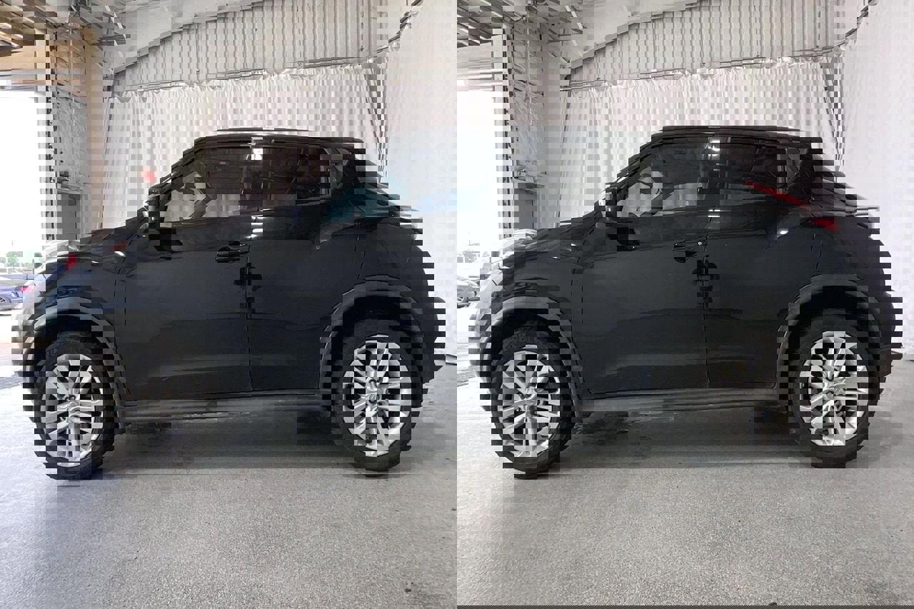 Used 2015 Nissan Juke SL image 25