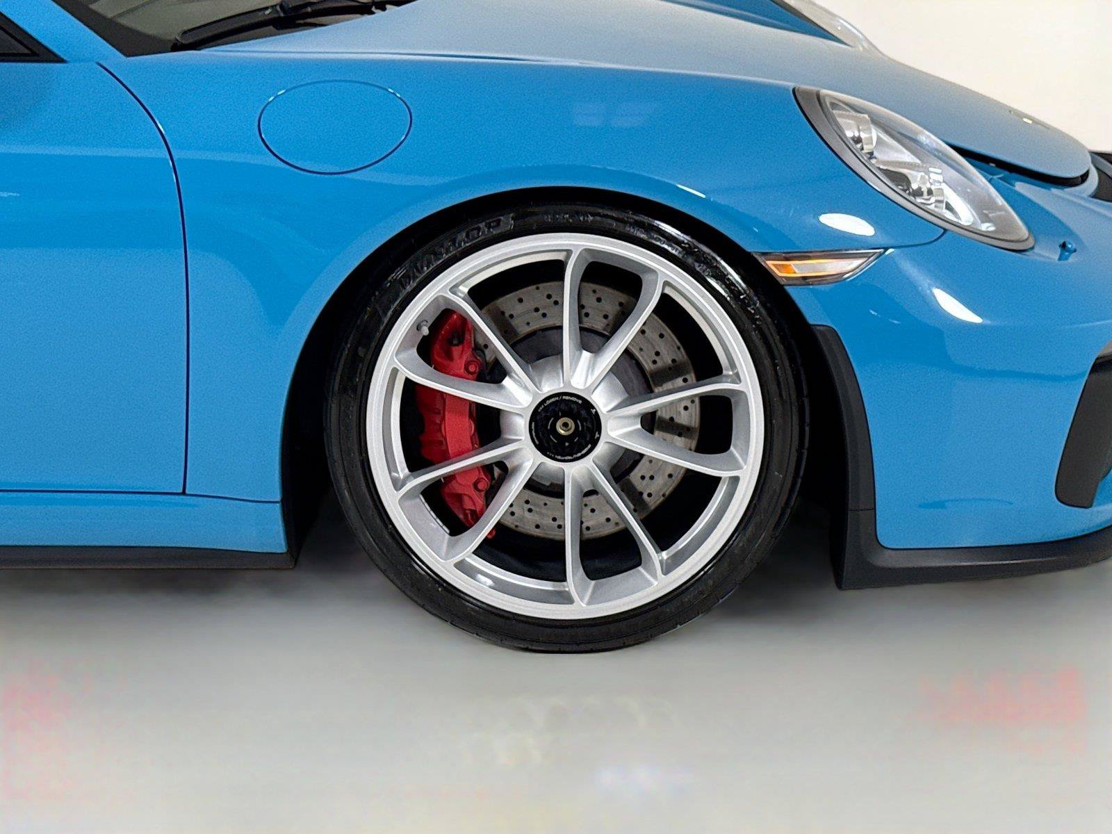 Used 2018 Porsche 911 GT3 w/ Sport Chrono Package RWD image 35