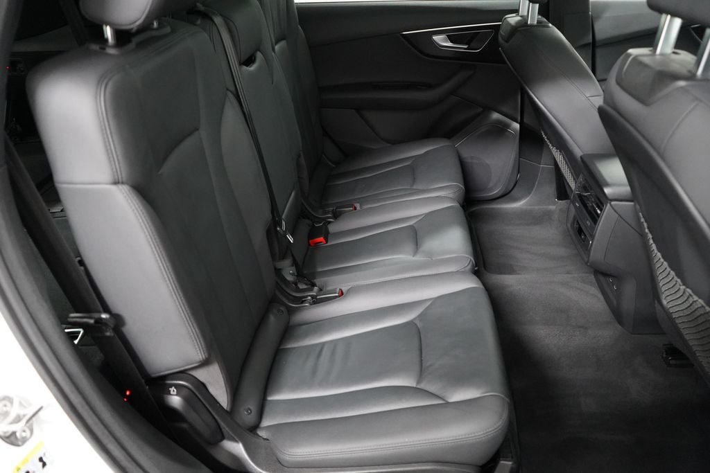 Used 2021 Audi Q7 2.0T Premium AWD/4WD image 28