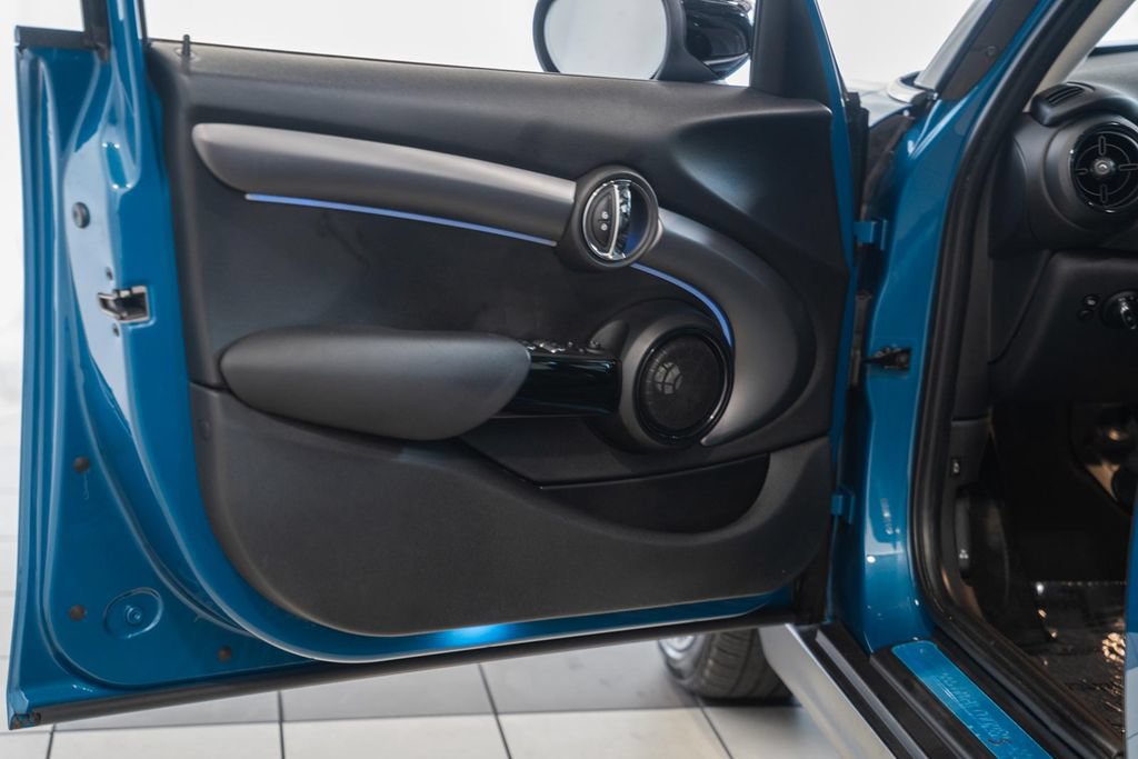 Used 2022 MINI Cooper S w/ Premium Package FWD image 34
