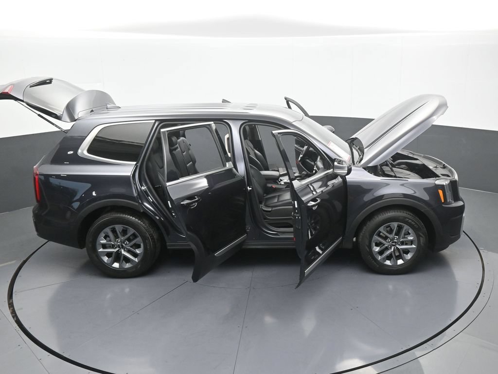Used 2025 Kia Telluride LX FWD image 68