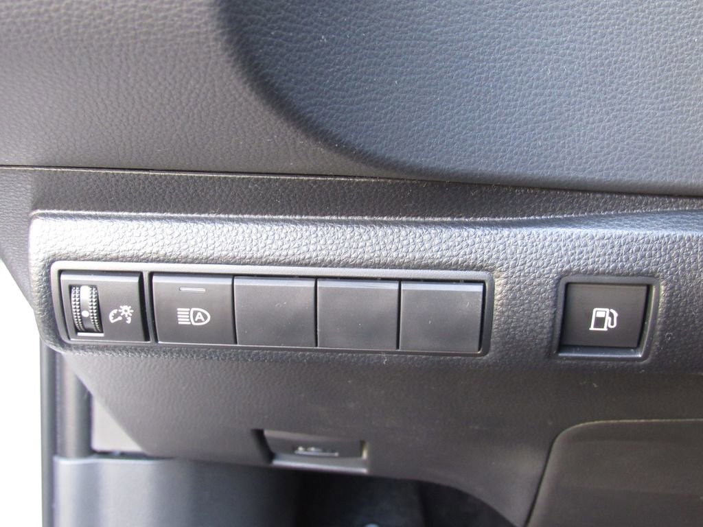 New 2026 Toyota Corolla XLE FWD image 32