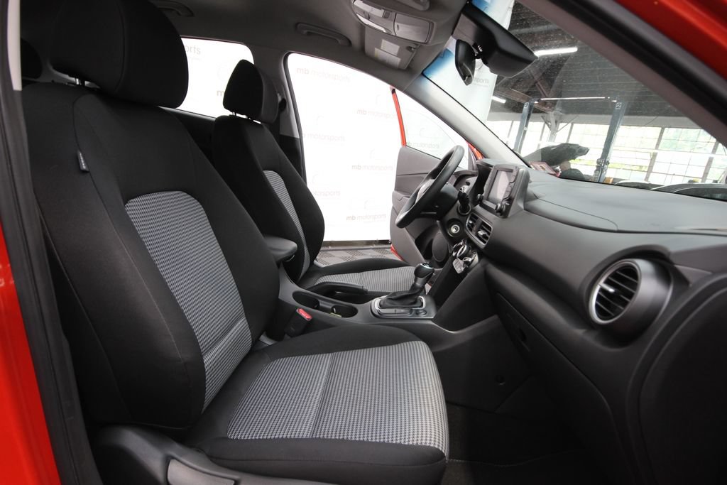 Used 2019 Hyundai Kona SE AWD/4WD image 26
