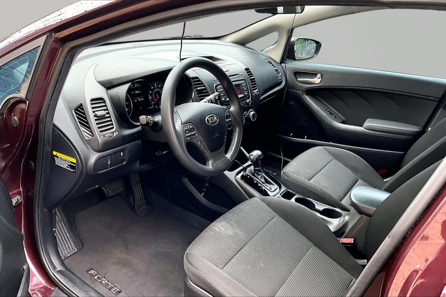 Used 2018 Kia Forte LX FWD image 18
