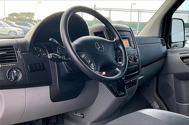 Used 2011 Mercedes-Benz Sprinter 2500 image 13