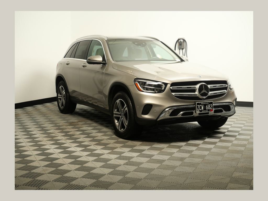 Used 2022 Mercedes-Benz GLC 300 4MATIC image 1