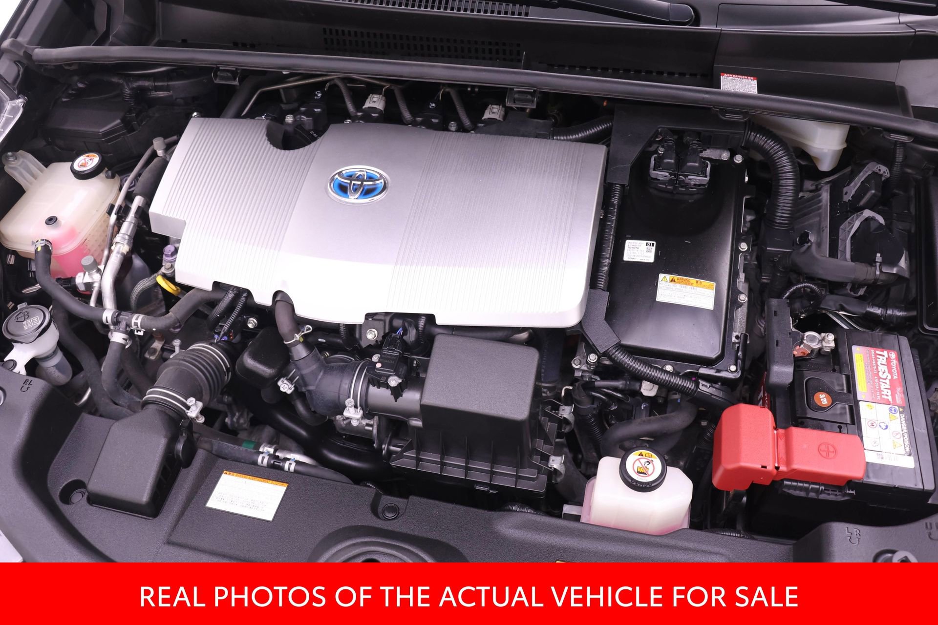 Certified 2018 Toyota Prius Three FWD image 17