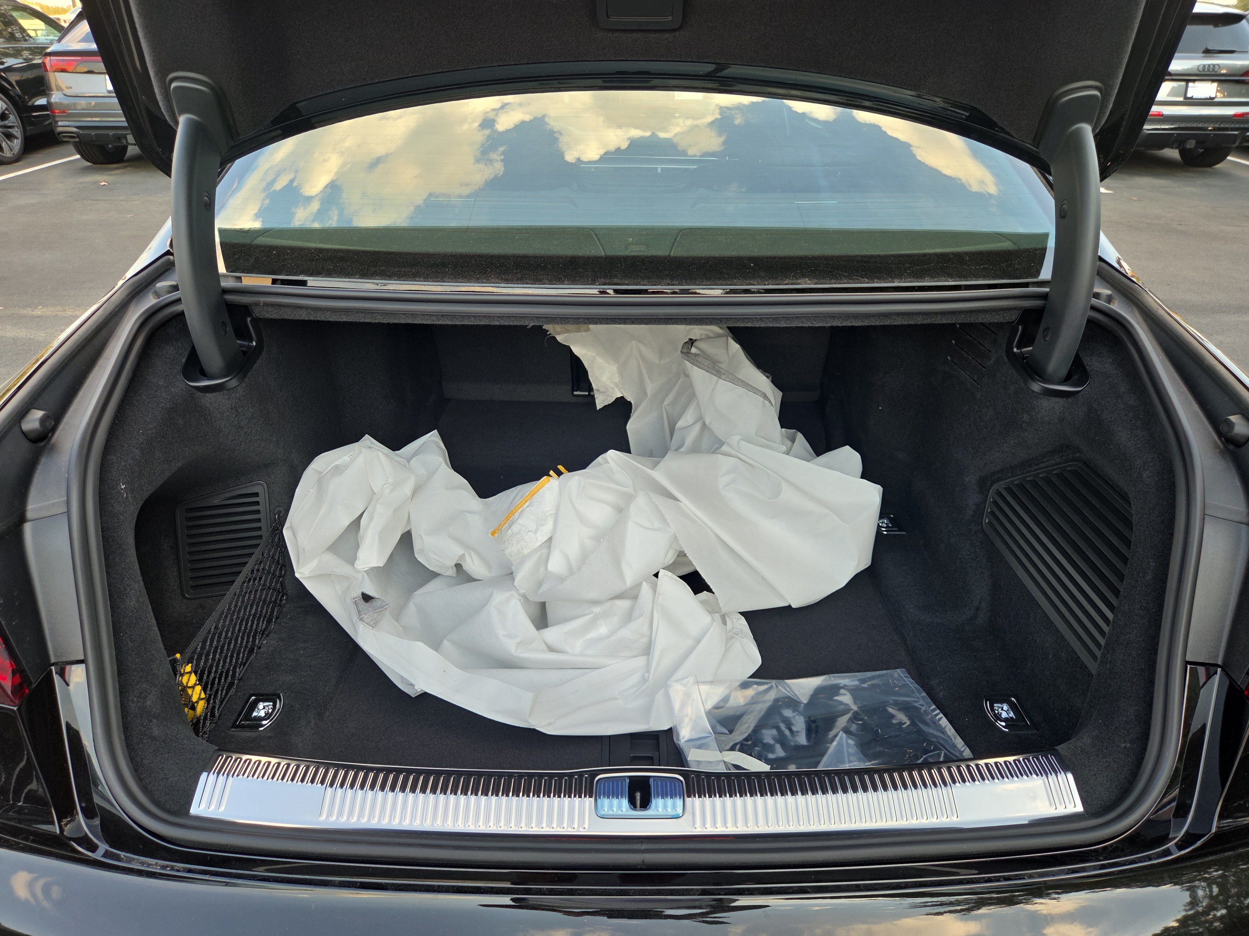New 2027 Audi A8 L 3.0T AWD/4WD image 8