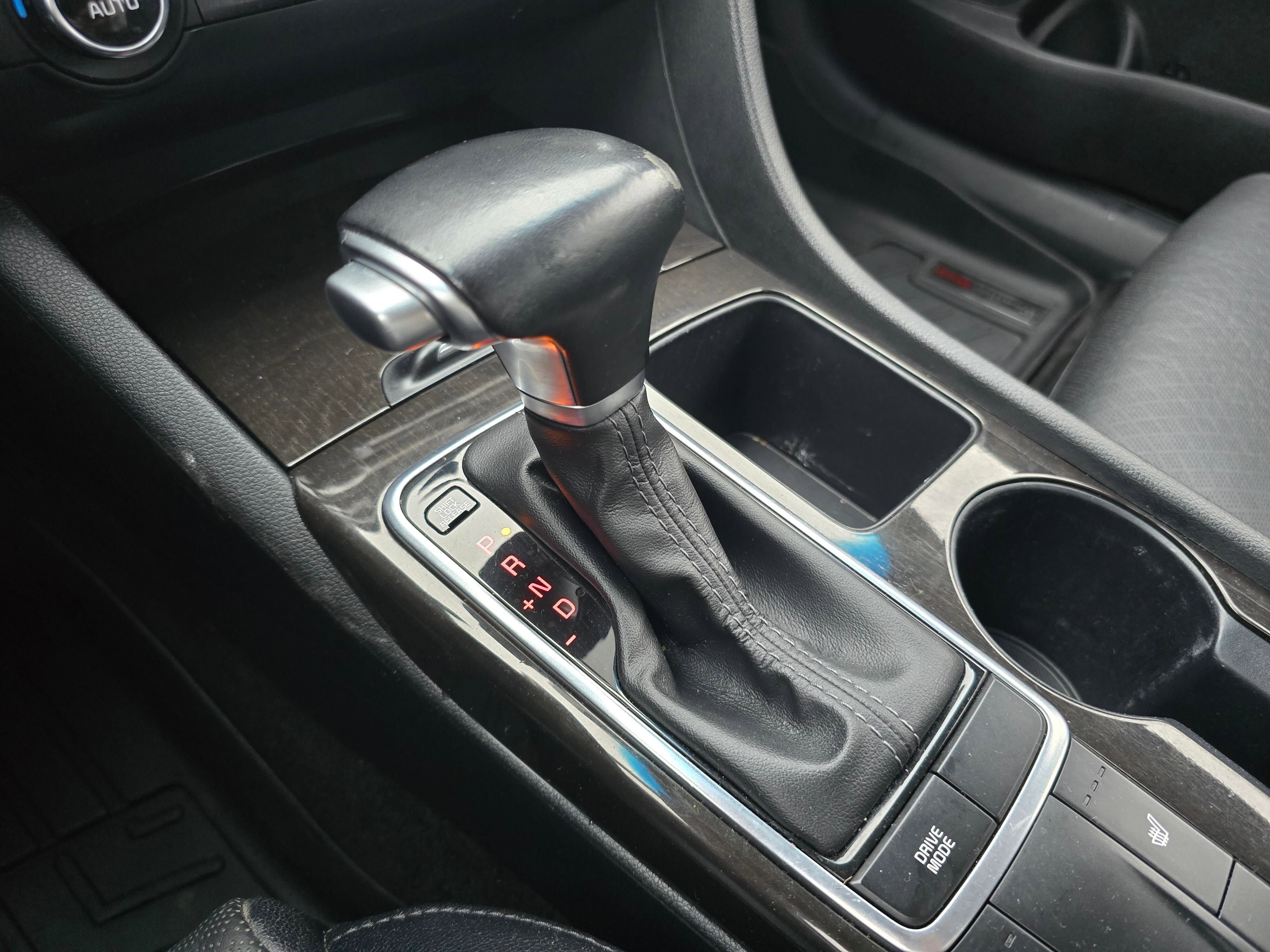 Used 2018 Kia Optima EX image 20