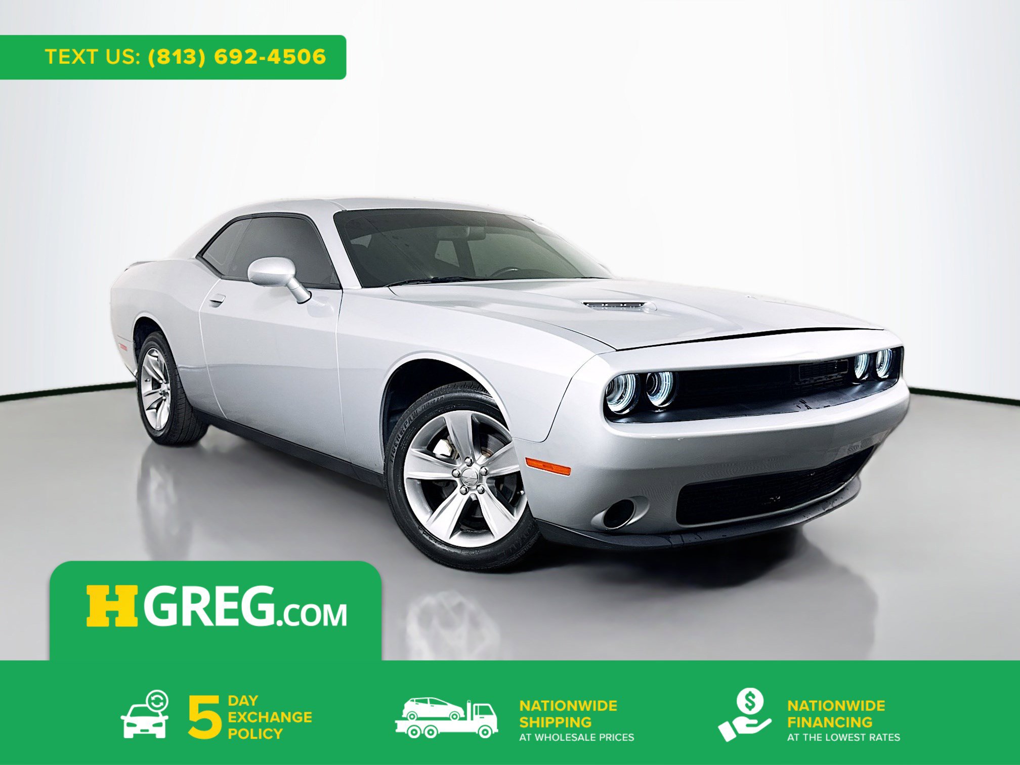 Used 2022 Dodge Challenger SXT image 1