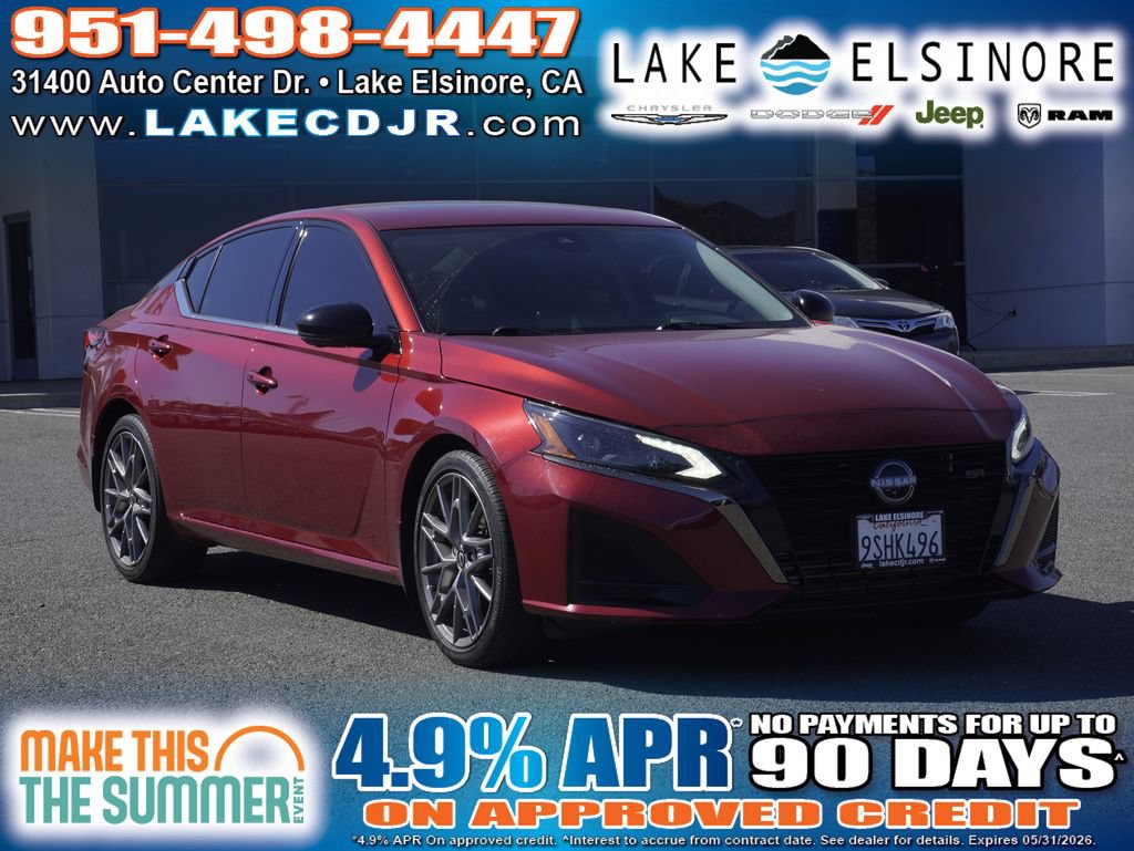 Used 2023 Nissan Altima 2.0 SR FWD image 1