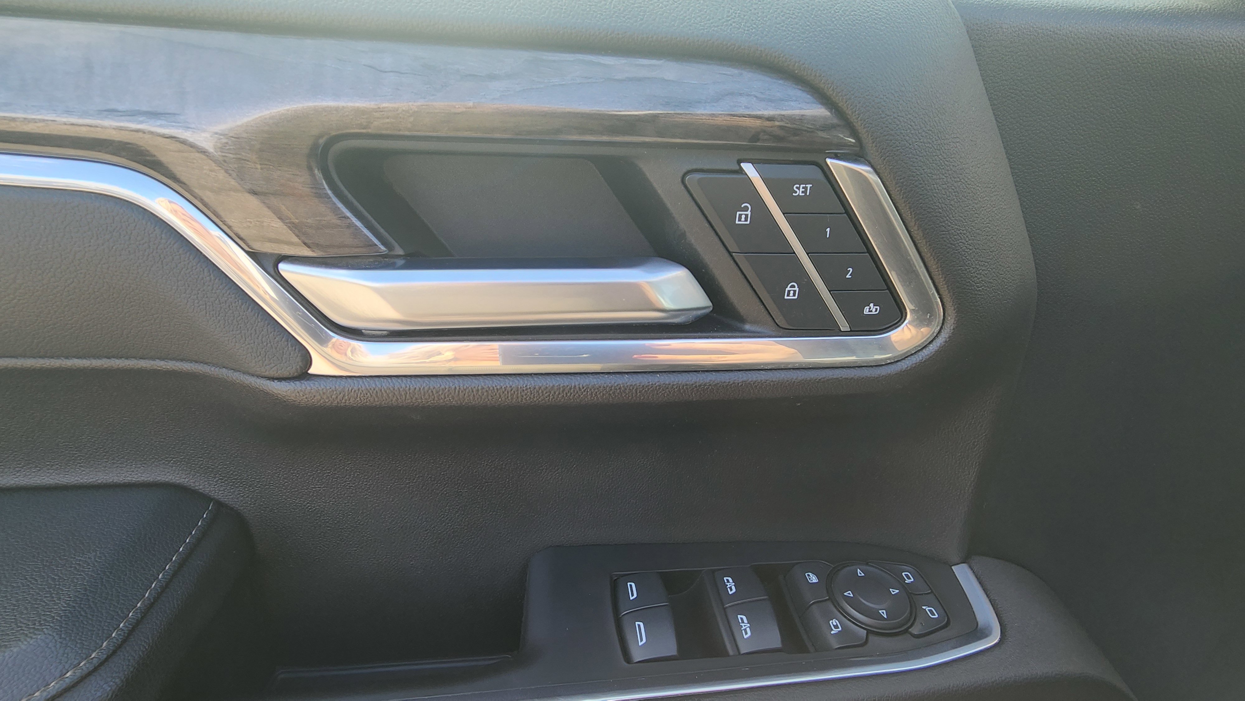 Certified 2023 Chevrolet Silverado 1500 LTZ w/ Technology Package image 13