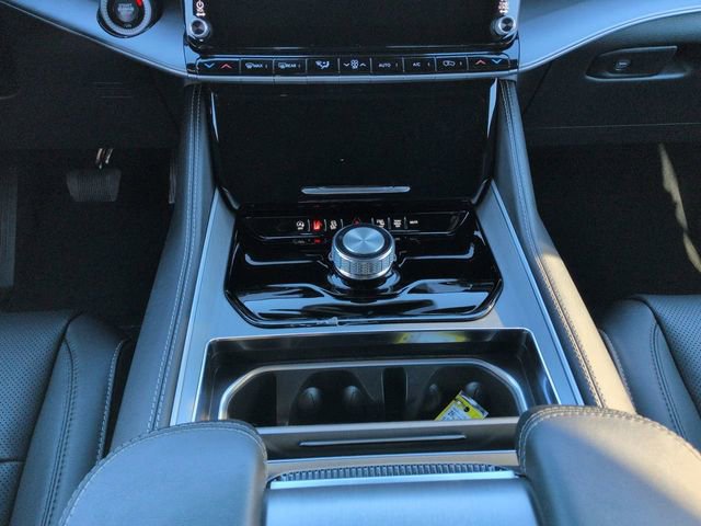 New 2026 Jeep Grand Wagoneer 2WD image 18