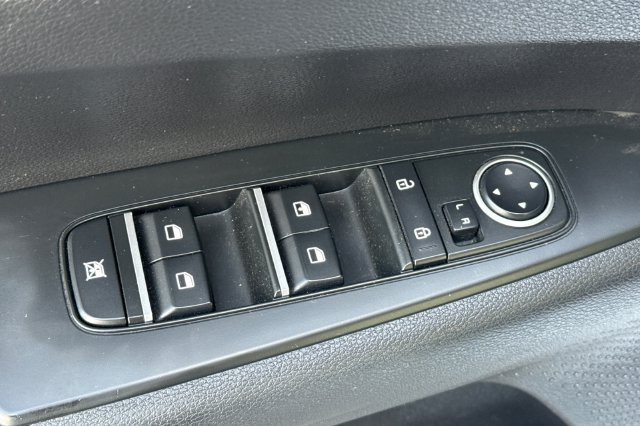 Certified 2022 Kia Forte LXS FWD image 14