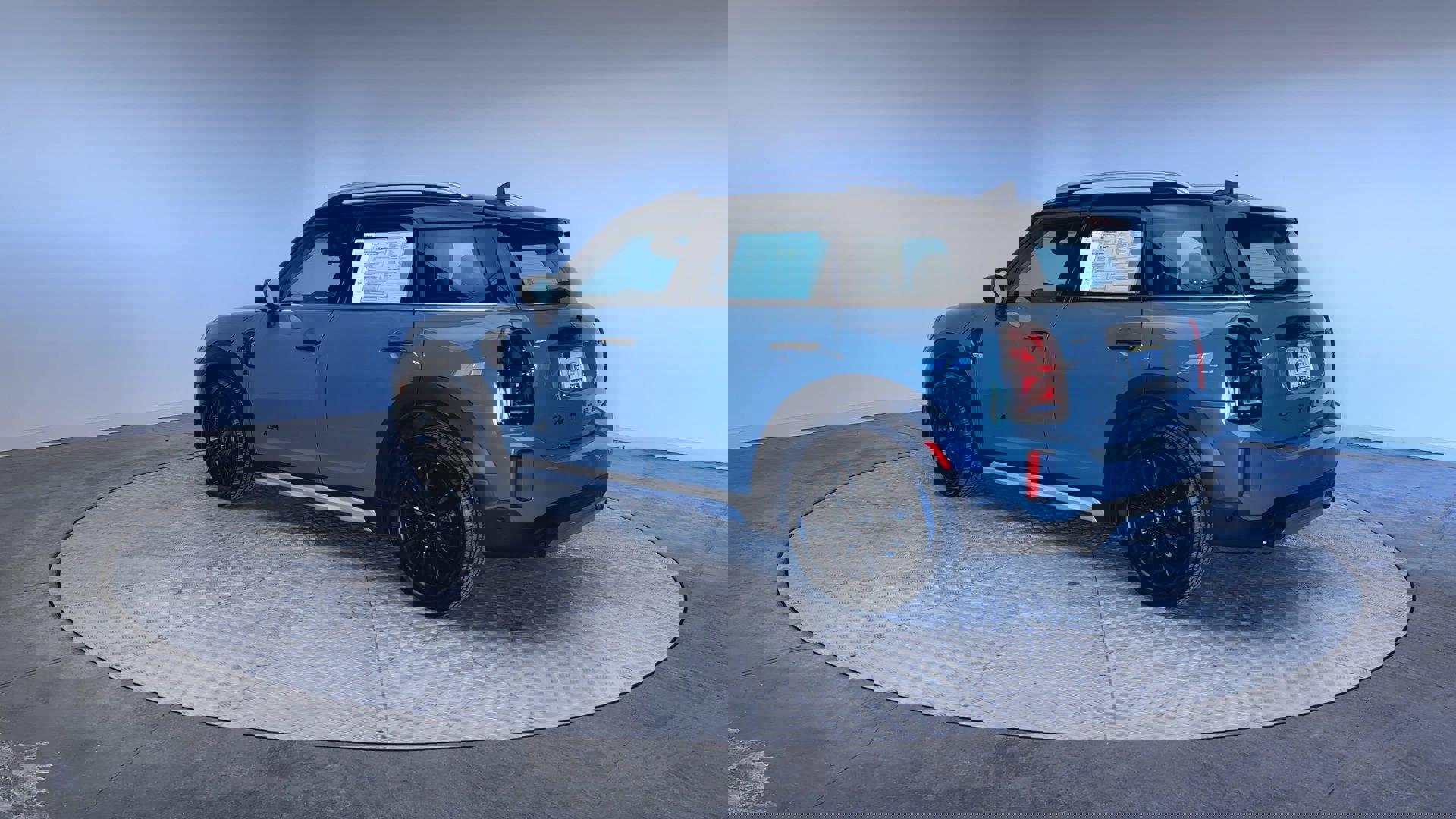 Used 2024 MINI Cooper Countryman S w/ Premium Package image 6