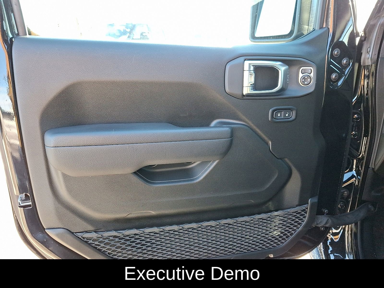 New 2025 Jeep Gladiator Mojave w/ Safety Group AWD/4WD image 14