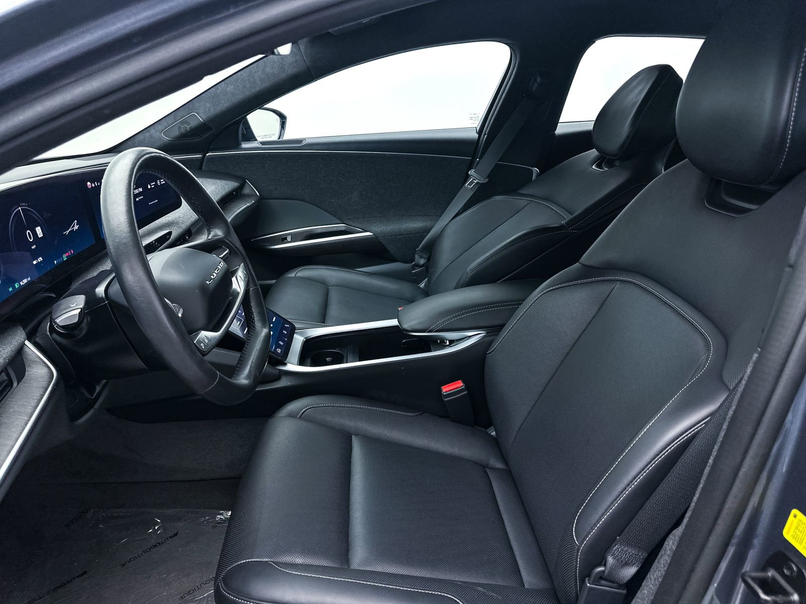 Used 2024 Lucid Air Pure RWD image 17