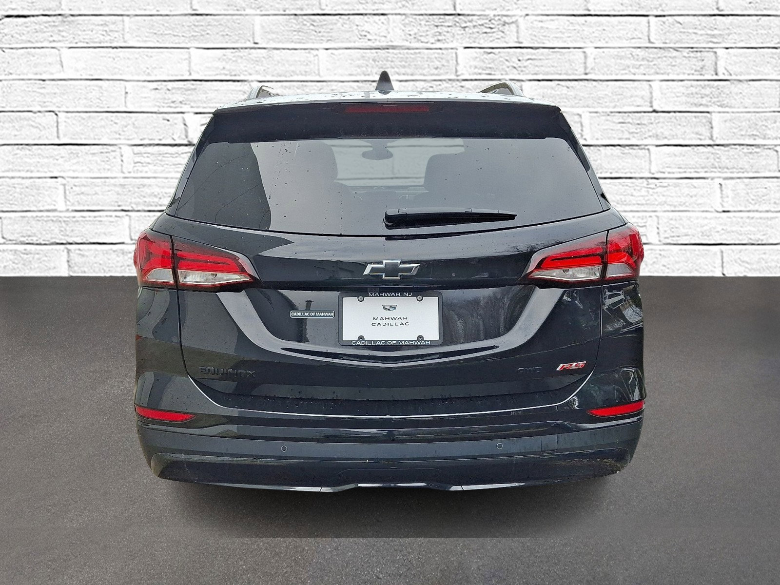 Used 2024 Chevrolet Equinox RS w/ LPO, Floor Liner Package image 6