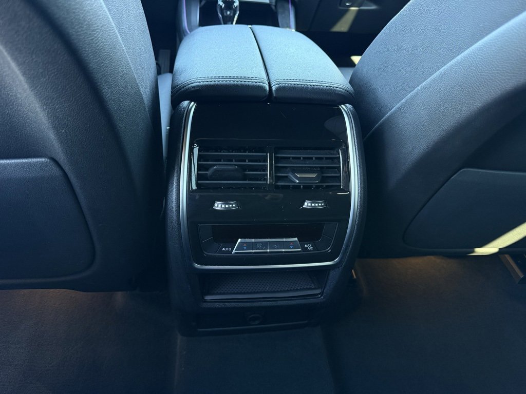 Used 2022 BMW X5 sDrive40i w/ Premium Package image 26