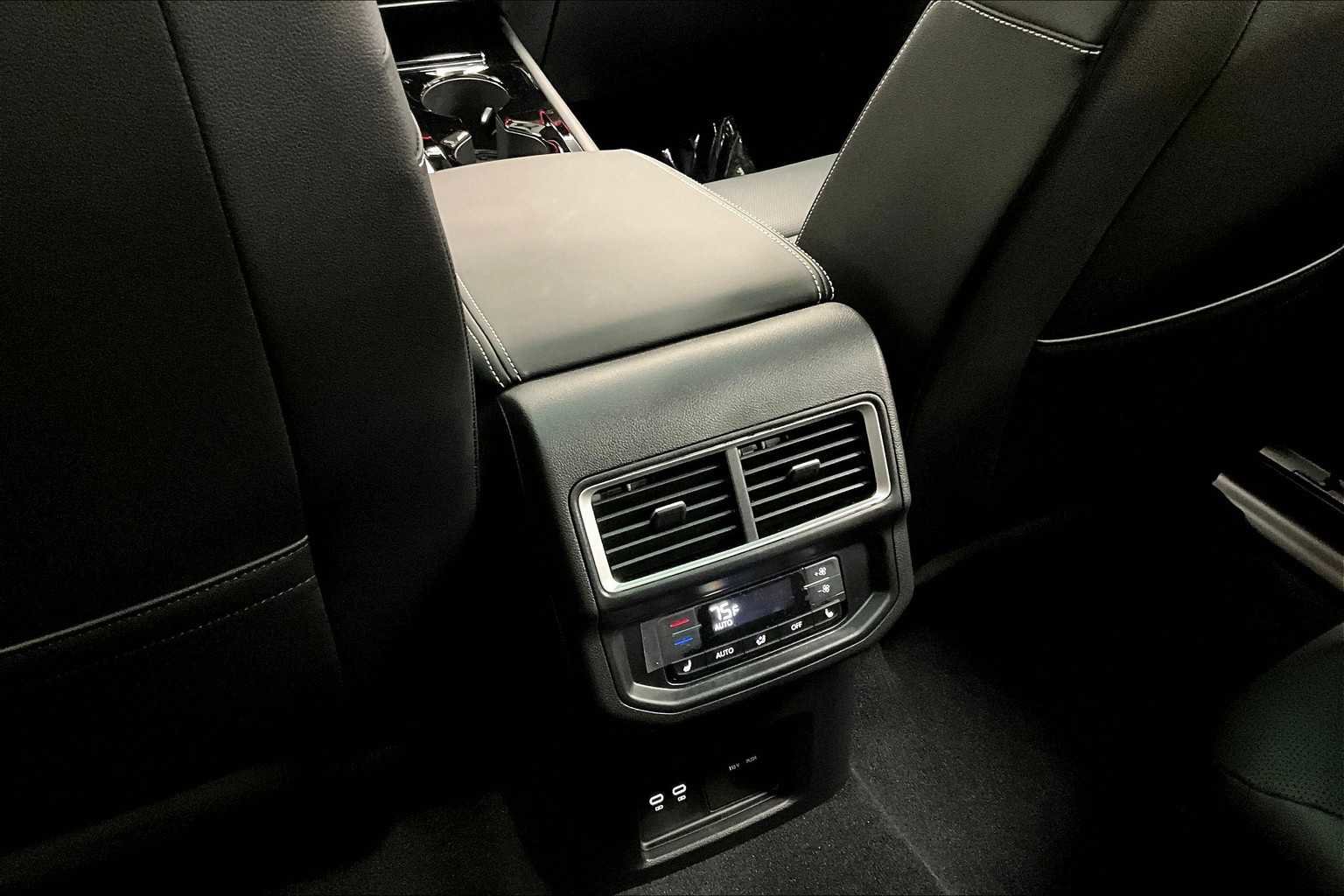 New 2026 Volkswagen Atlas SEL image 16