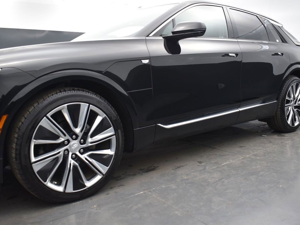 Certified 2024 Cadillac Lyriq Luxury w/ LPO, Floor Liner Package image 35