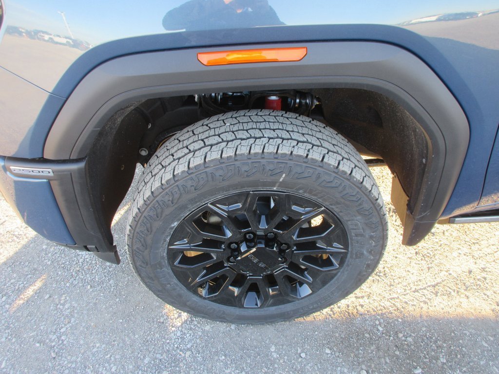 New 2026 GMC Sierra 2500 Denali Ultimate image 13