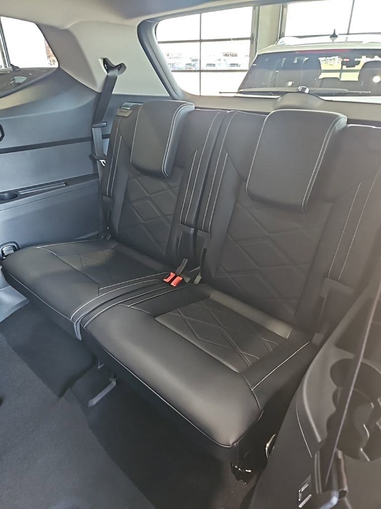 New 2026 Volkswagen Atlas SE image 25