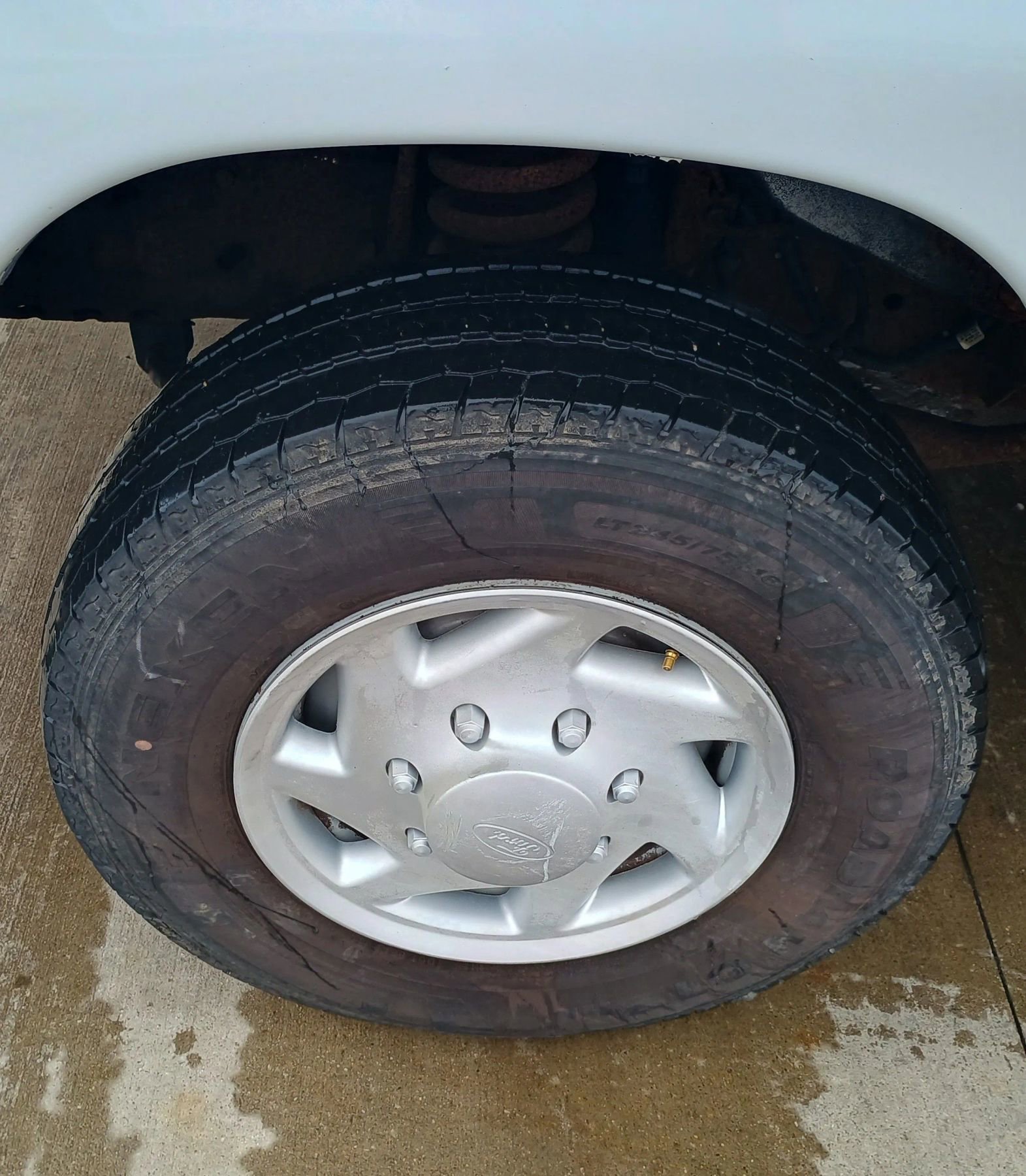 Used 2006 Ford E-350 and Econoline 350 Super Duty image 20