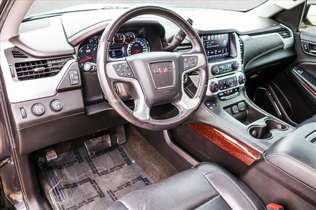 Used 2018 GMC Yukon SLT w/ Premium Edition AWD/4WD image 10