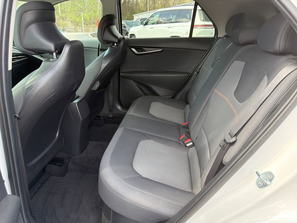 Certified 2024 Kia Niro LX image 22