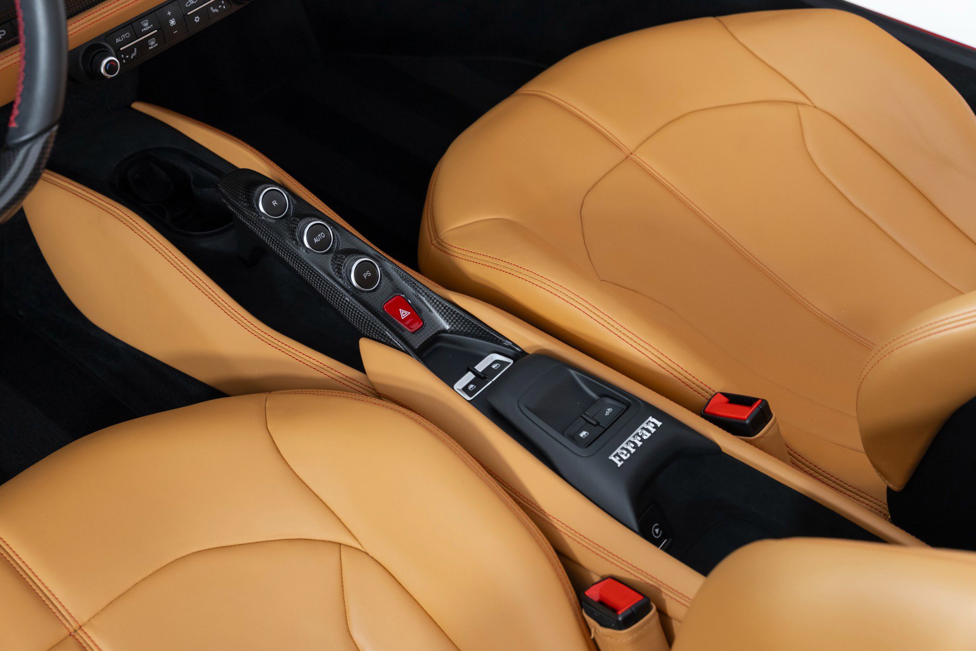 Used 2021 Ferrari F8 Tributo image 22