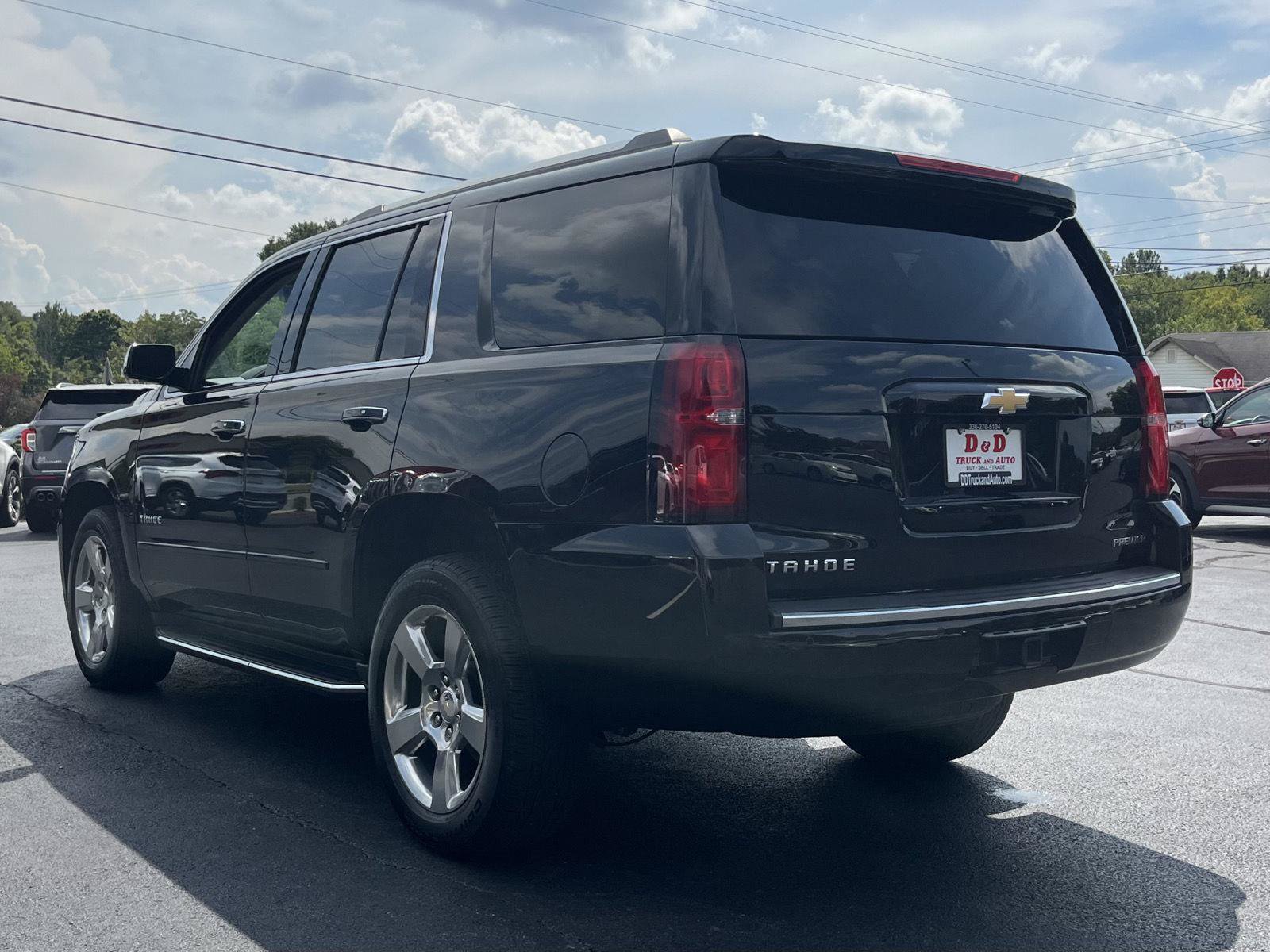 Used 2019 Chevrolet Tahoe Premier AWD/4WD image 3