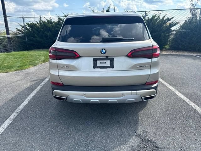 Used 2019 BMW X5 xDrive40i w/ Premium Package 2 AWD/4WD image 8