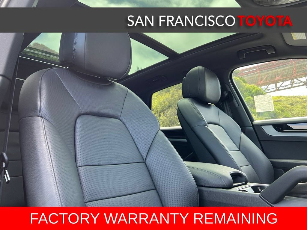 Used 2024 Porsche Cayenne S AWD/4WD image 21