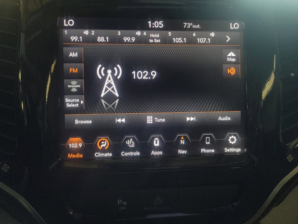 Used 2020 Jeep Cherokee Limited AWD/4WD image 25