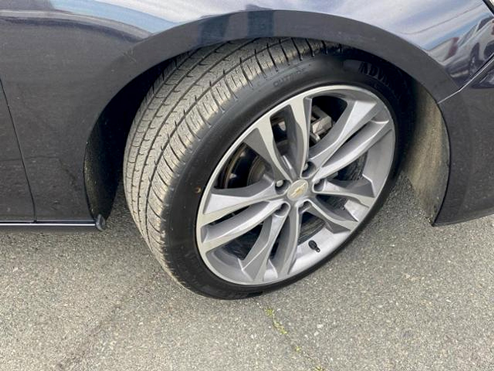 Used 2022 Chevrolet Malibu LT FWD image 6