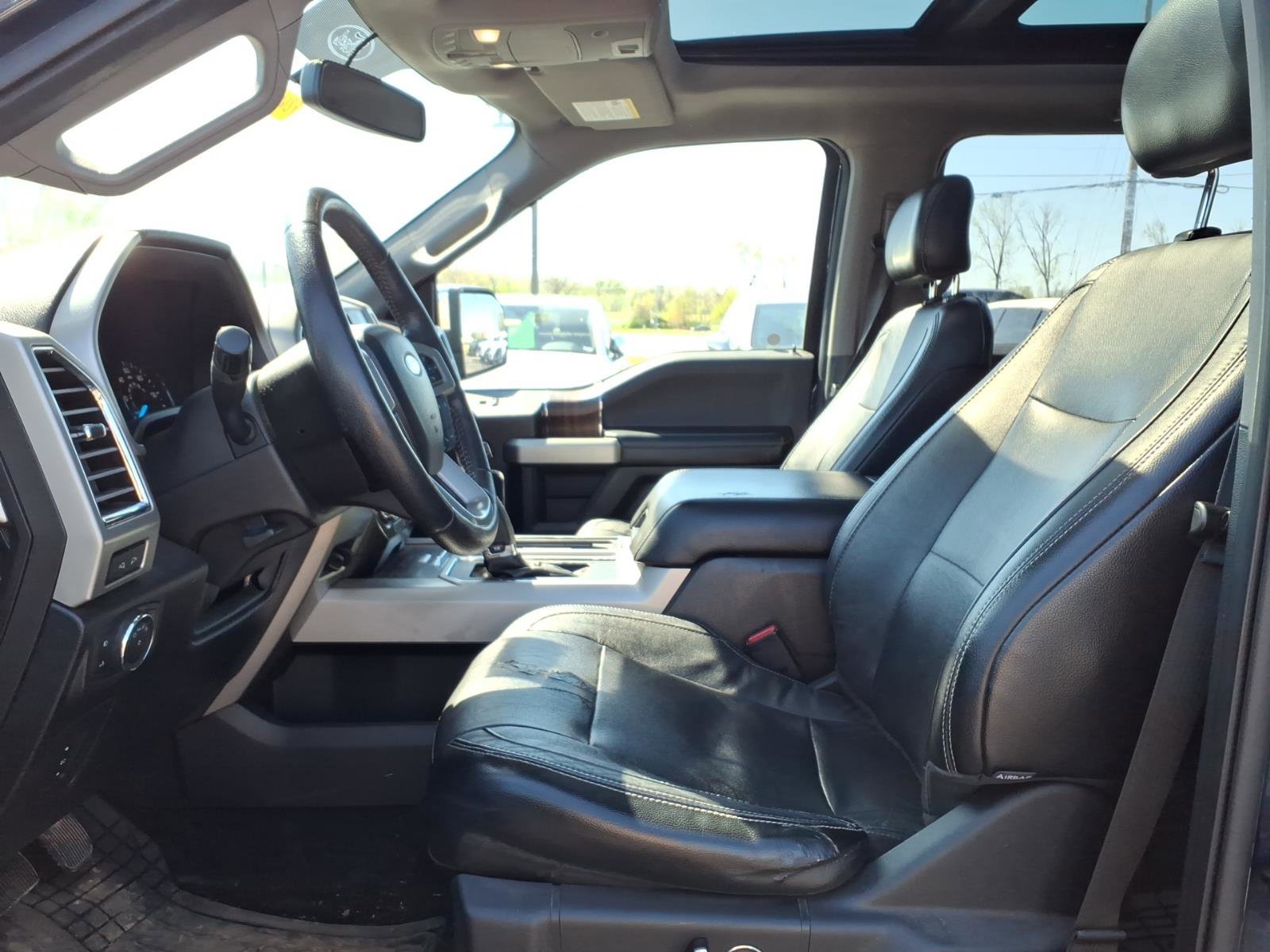 Used 2015 Ford F150 Lariat image 25