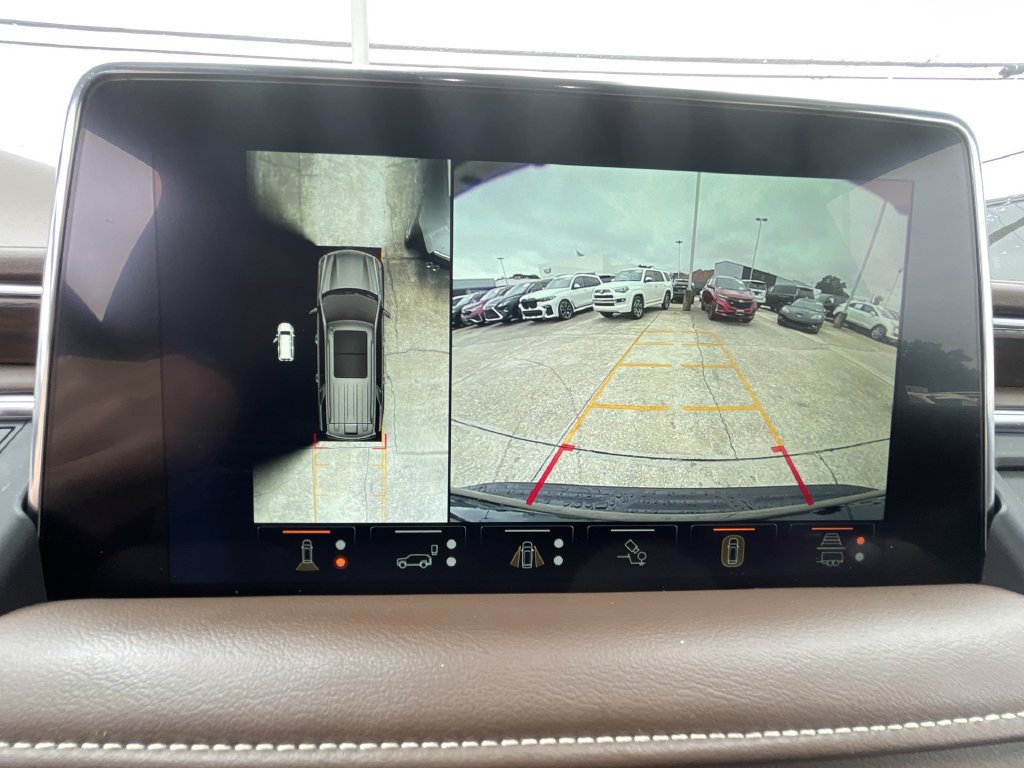 Used 2024 Chevrolet Suburban High Country w/ Advanced Technology Package AWD/4WD image 15
