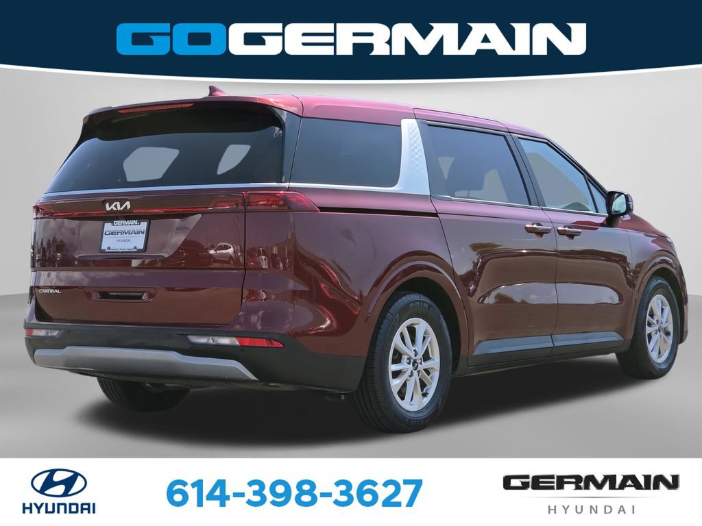 Used 2023 Kia Carnival LX FWD image 8