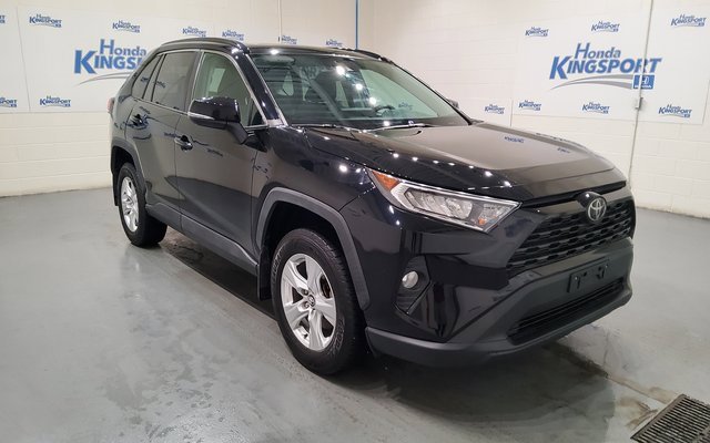 Used 2020 Toyota RAV4 XLE w/ Convenience Package video 2