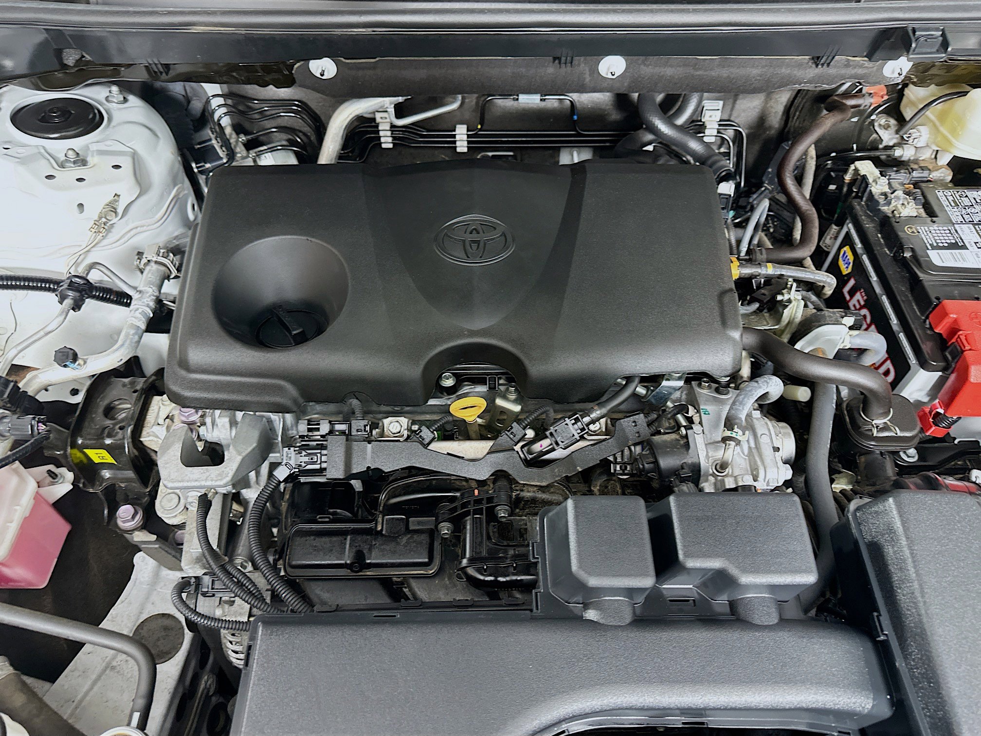 Used 2024 Toyota RAV4 LE image 32