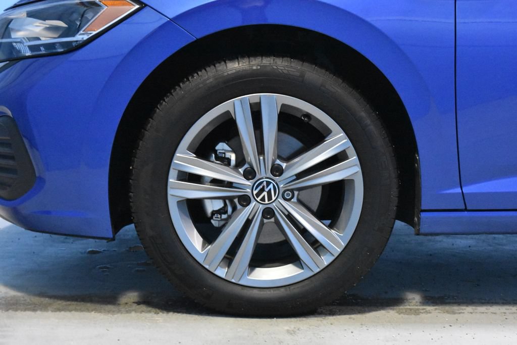 Used 2024 Volkswagen Jetta SE FWD image 24